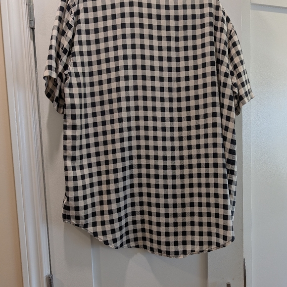 Vintage (circa 1985) silk top by Adrienne Vittadini,M (oversized) - Picture 4 of 7